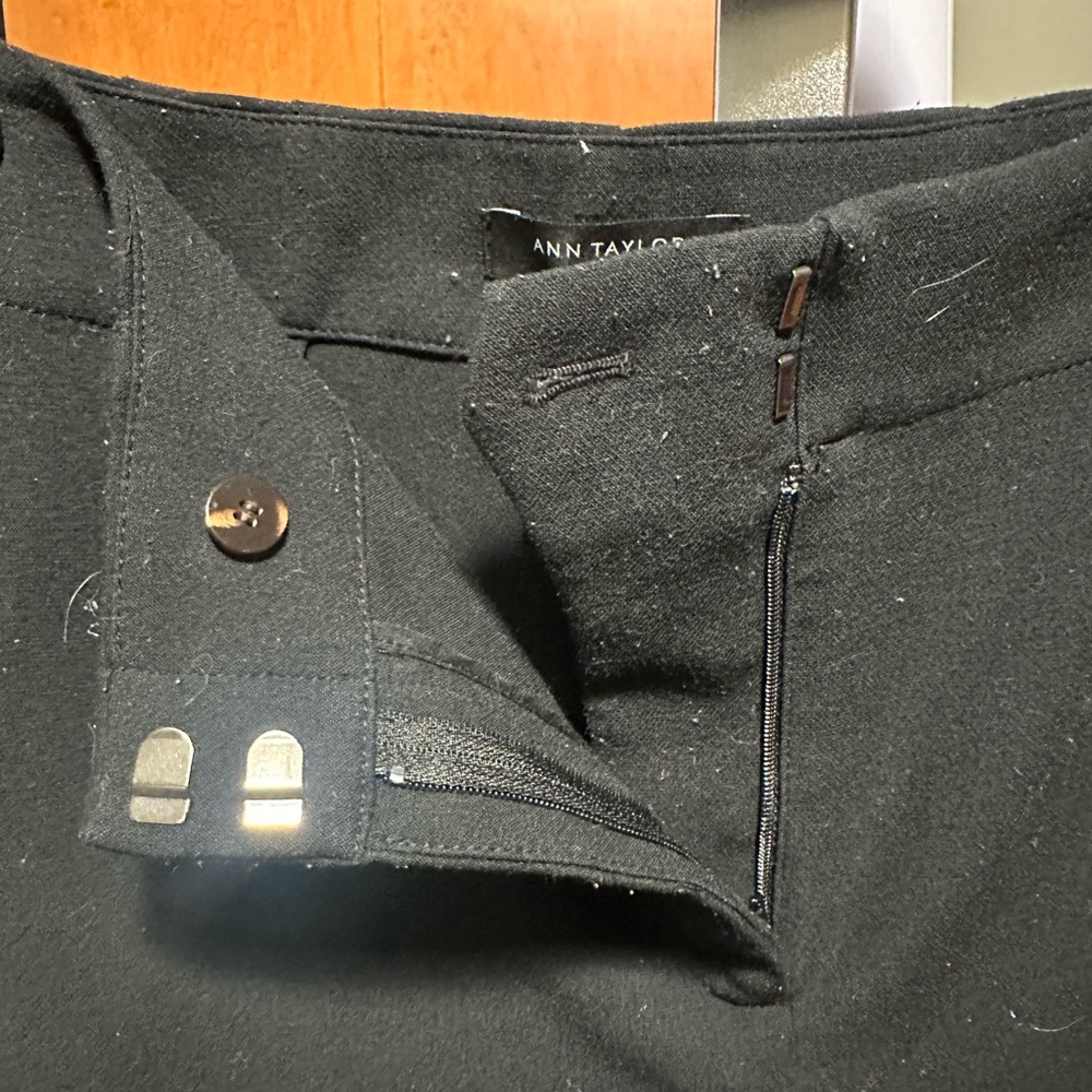 Ann Taylor black straight leg work pants - Picture 3 of 4